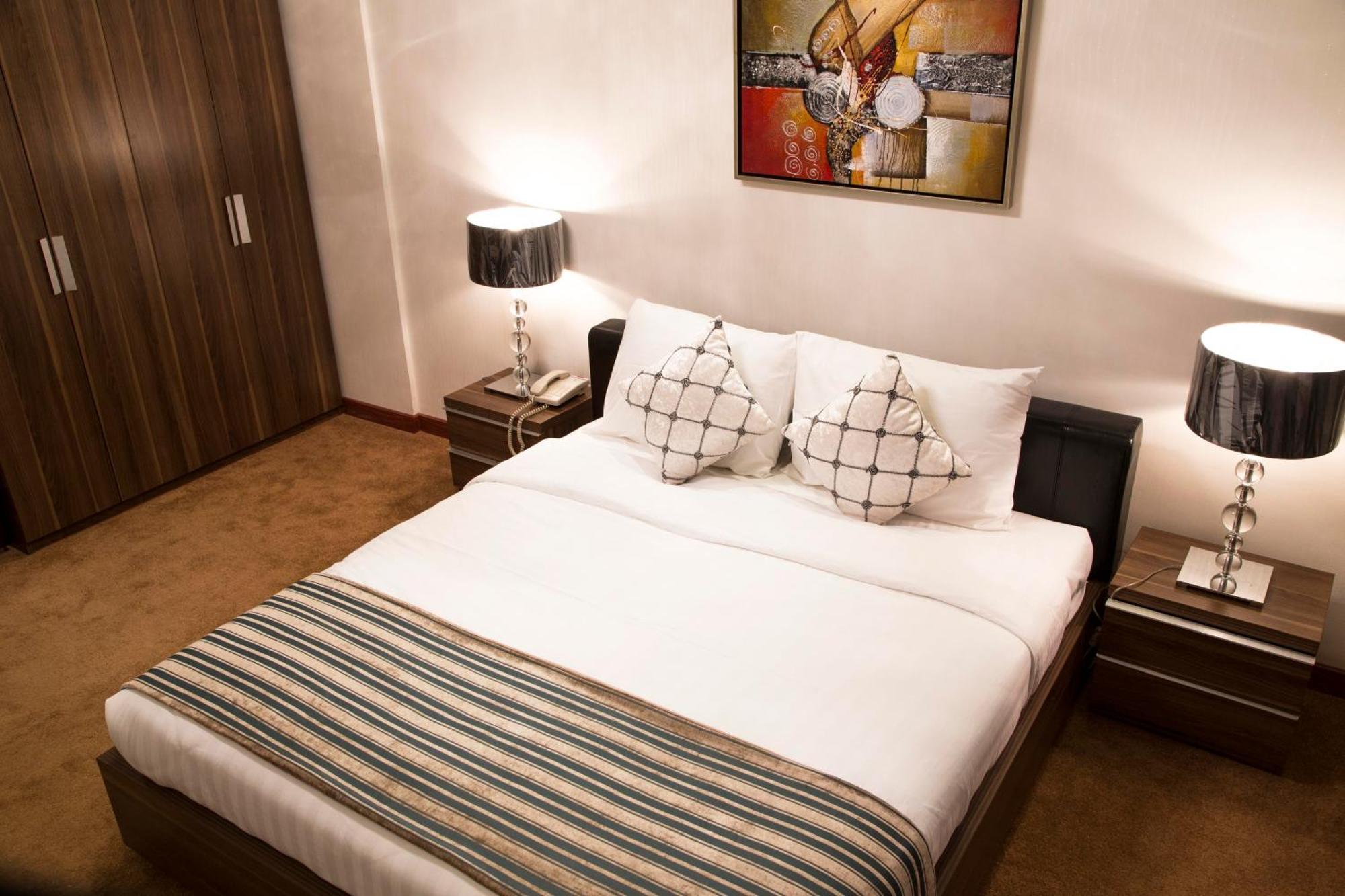 Le Park Hotel Doha Bagian luar foto